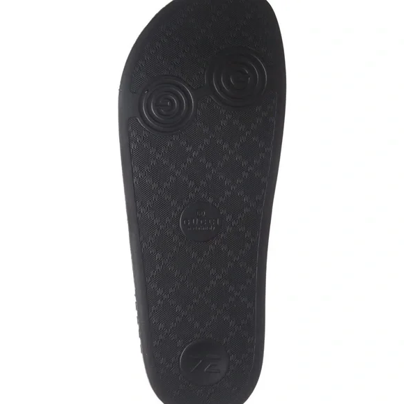 Pursuit Slide Sandal
GUCCI - Picture 12 of 14